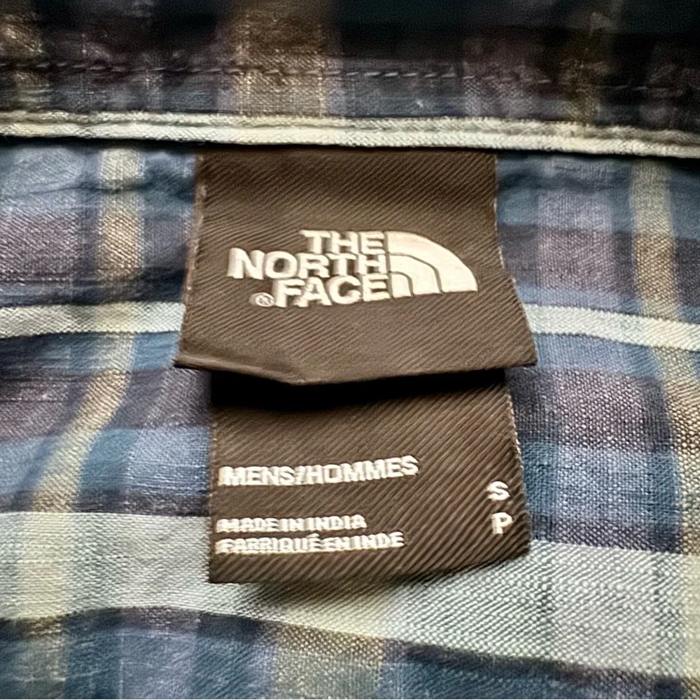 The North Face Blue Plaid Casual Button Down Short Sleeve Shirt Size S